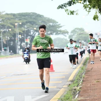 Runner Photo 8714855
