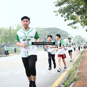Runner Photo 8715068