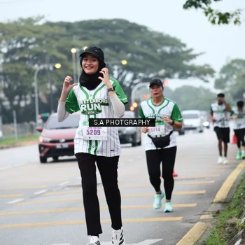 Runner Photo 8715101