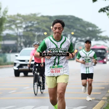 Runner Photo 8715228