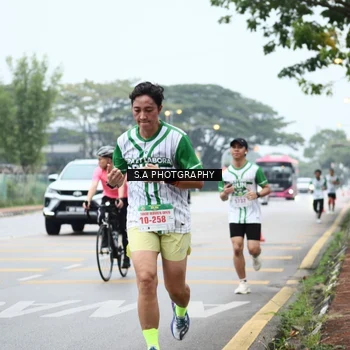 Runner Photo 8715229