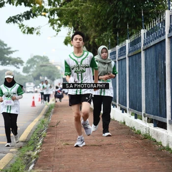 Runner Photo 8715482