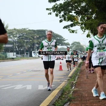 Runner Photo 8715857