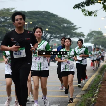 Runner Photo 8715901