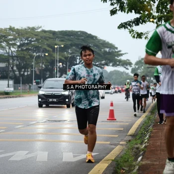 Runner Photo 8716081