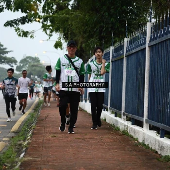 Runner Photo 8716085