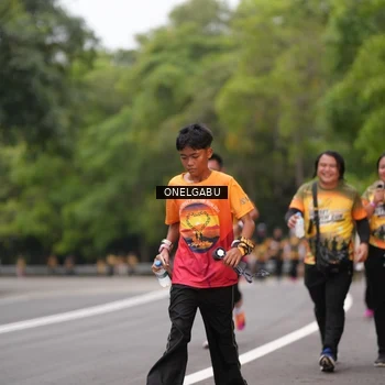 Runner Photo 8716102