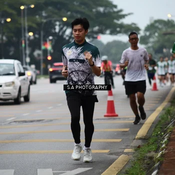 Runner Photo 8716120