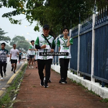 Runner Photo 8716151