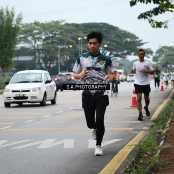 Runner Photo 8716221