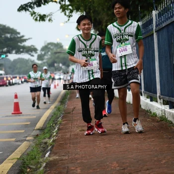 Runner Photo 8716271