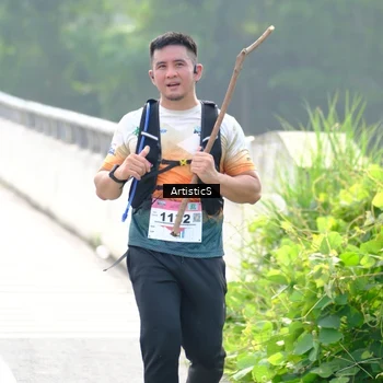Runner Photo 8719786