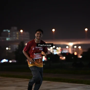 Runner Photo 8743074