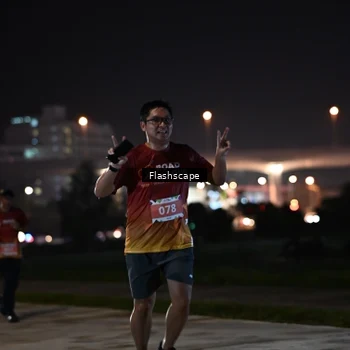 Runner Photo 8743143