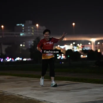 Runner Photo 8743215