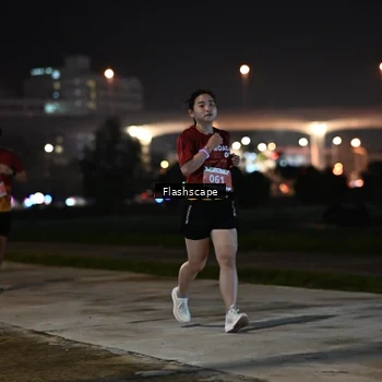 Runner Photo 8743253