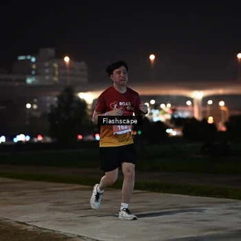 Runner Photo 8743264