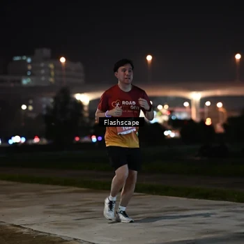 Runner Photo 8743266