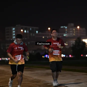 Runner Photo 8743320