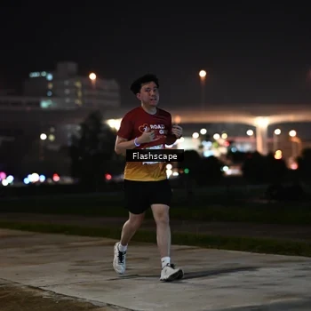 Runner Photo 8743324