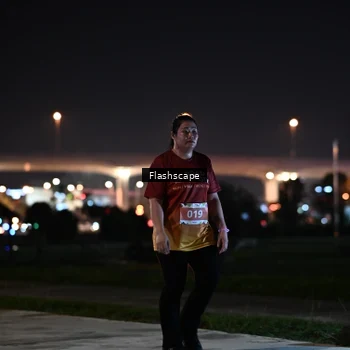 Runner Photo 8743673