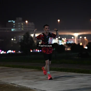 Runner Photo 8743877