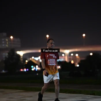 Runner Photo 8743897
