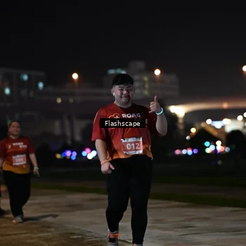 Runner Photo 8744051