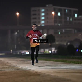 Runner Photo 8744499