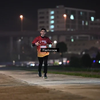 Runner Photo 8744504