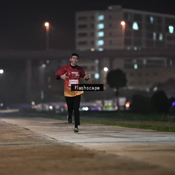 Runner Photo 8744510
