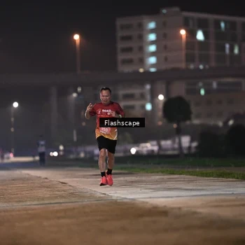 Runner Photo 8744611
