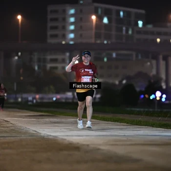 Runner Photo 8744775