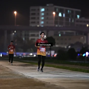 Runner Photo 8745067
