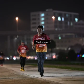 Runner Photo 8745453