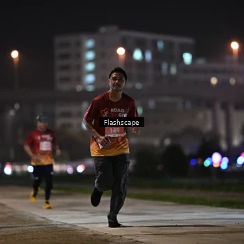 Runner Photo 8745457