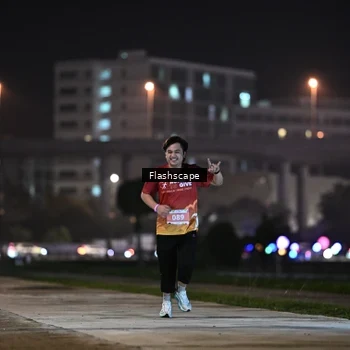 Runner Photo 8745755