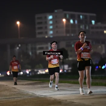 Runner Photo 8745763