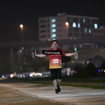 Runner Photo 8745791