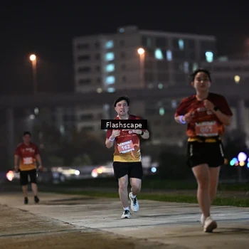 Runner Photo 8745798