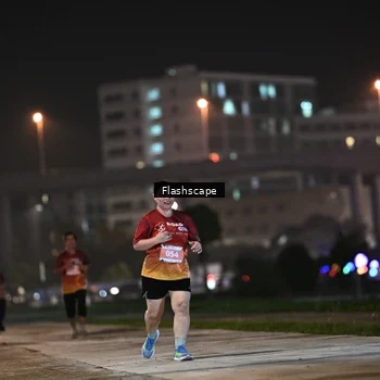 Runner Photo 8746073