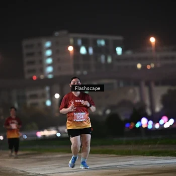 Runner Photo 8746083
