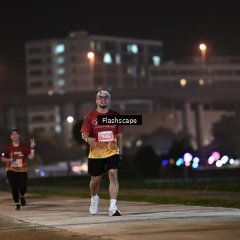 Runner Photo 8746247