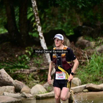 Runner Photo 8746572