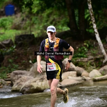 Runner Photo 8746582