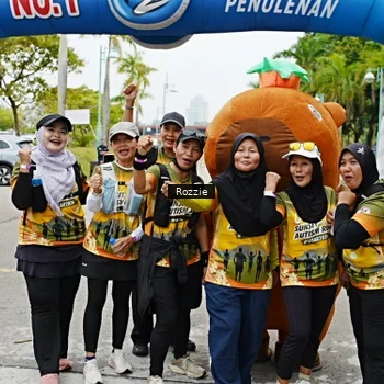 Runner Photo 8752025