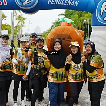 Runner Photo 8752027