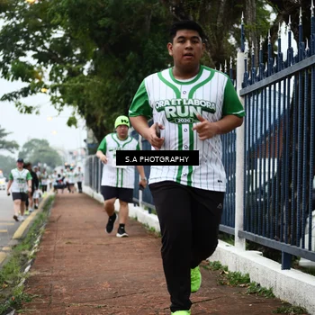 Runner Photo 8756659