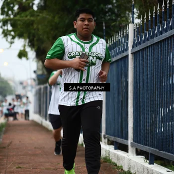 Runner Photo 8756660