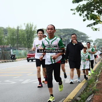 Runner Photo 8756672